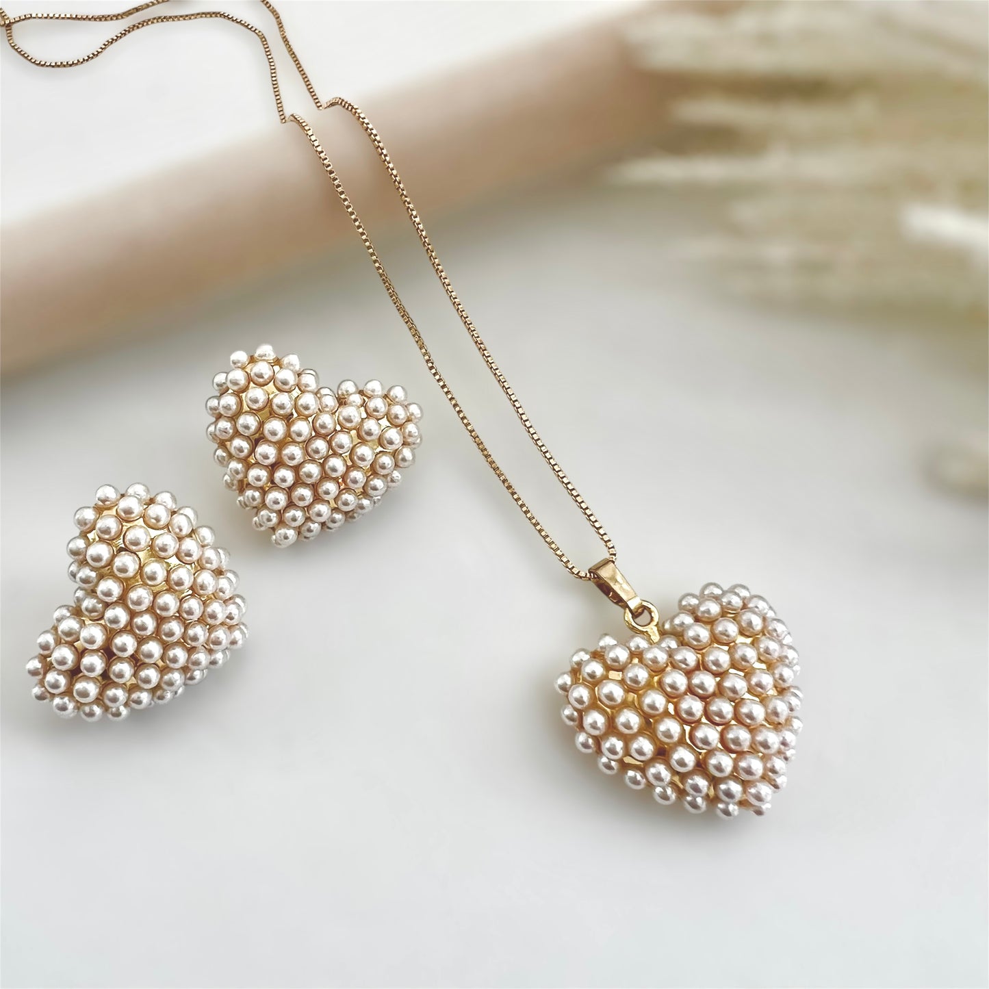 Soul of Pearls Earrings
