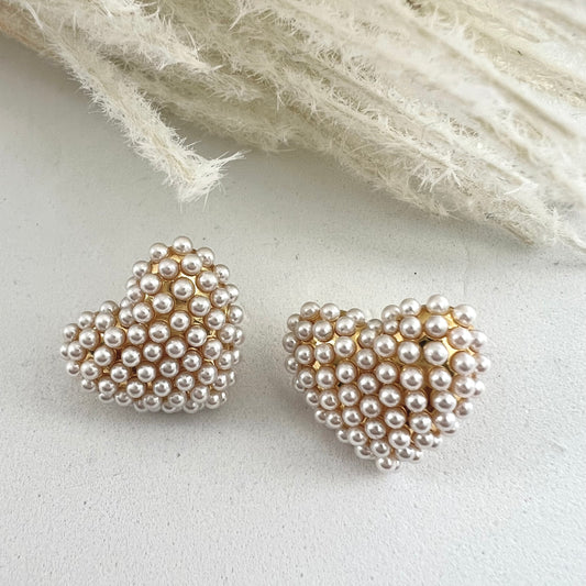 Soul of Pearls Earrings