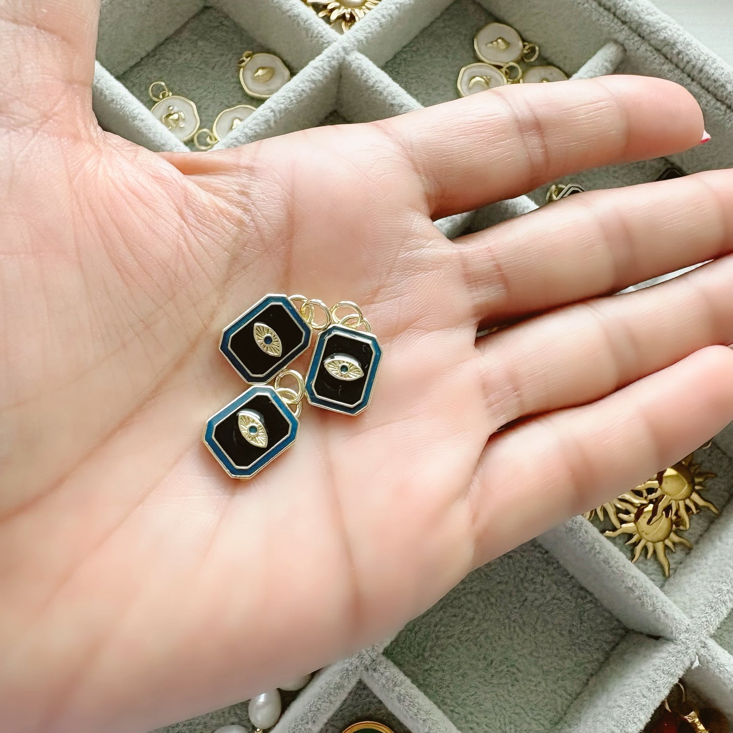 Eye Blue Charm